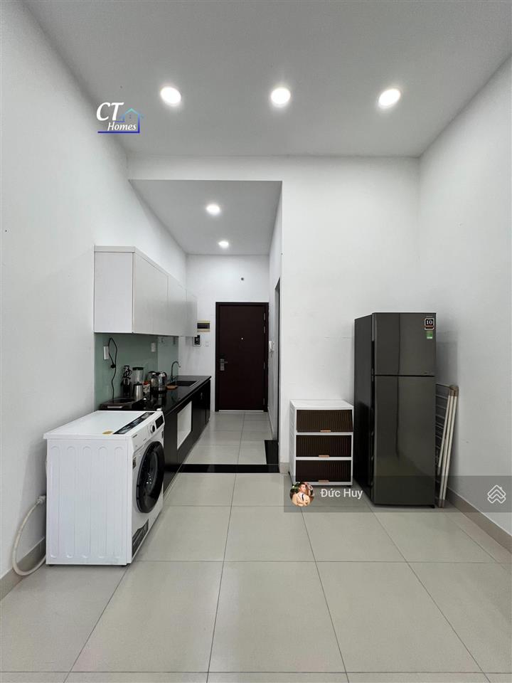 Cho thuê studio nội thất như hình, đang trống sẵn  35m2 giá chỉ 11tr/tháng  the sun avenue q2