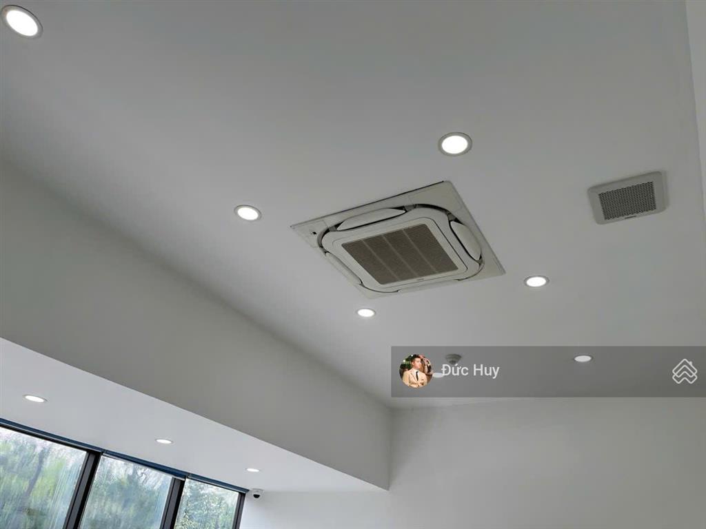 Cho thuê officetel diện tích lớn làm văn phòng  72m2 chỉ 20tr/tháng, bao vat  the sun avenue q2