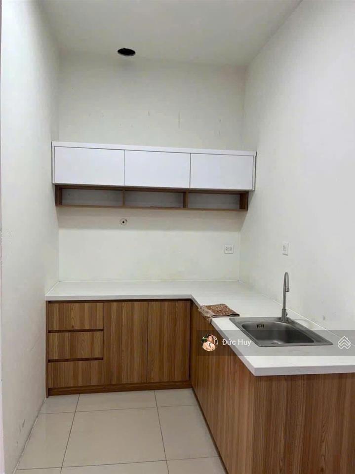 Cho thuê officetel 48m2 có sẵn bếp, rèm, máy lạnh giá chỉ 14tr/tháng  the sun avenue quận 2