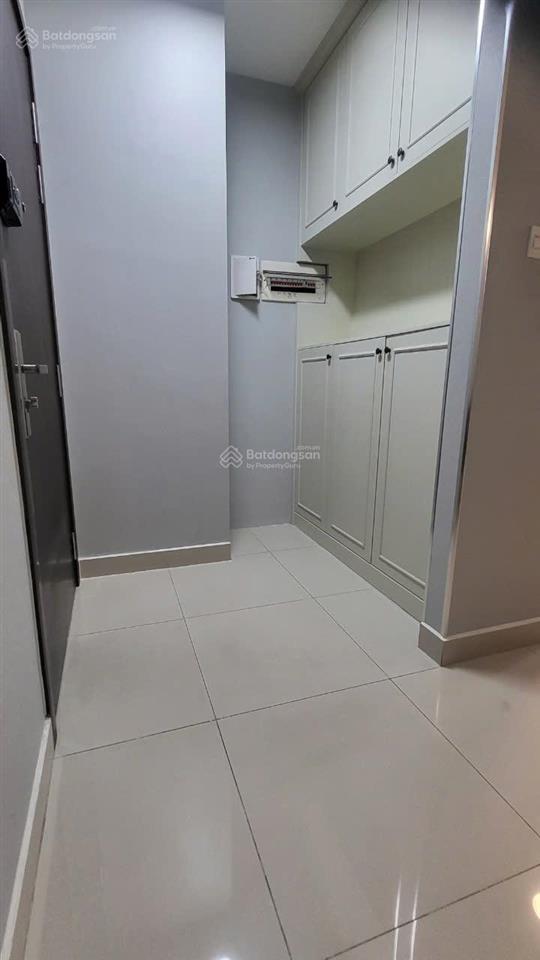 Cho thuê 3pn diện tích lớn, view sông sg giá chỉ 24 triệu/tháng, đang trống sẵn  the sun avenue q2