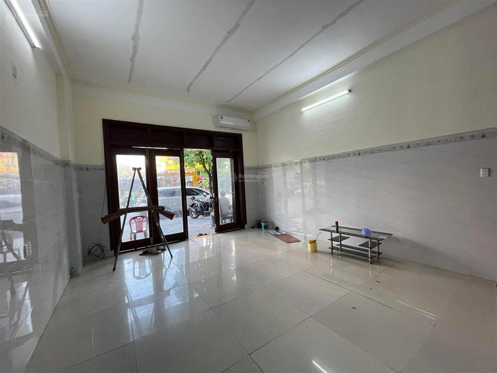 Bán nhà 2 tầng mặt tiền đường 10m5 lê tấn trung, gần chợ chiều dt 117m ngang 5m