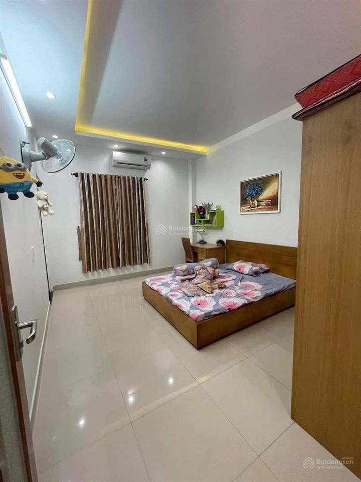 Cần bán nhà 3 tầng mặt tiền đường 7m5 trương quyền gần biển