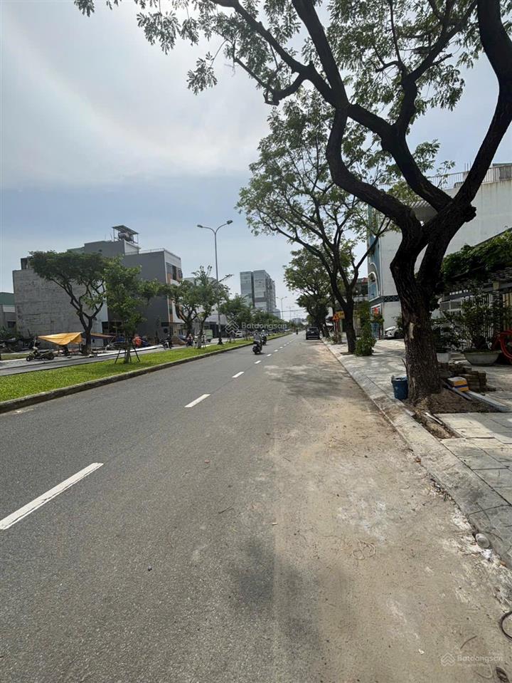 Bán lô góc 2 mặt tiền đường 33m trần thánh tông, gần chu huy mân, dt 164,6m2 ngang 8,5m