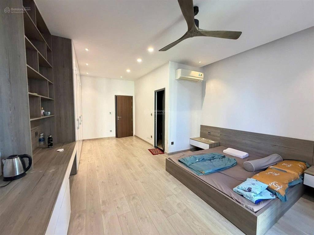 Cho thuê nhà 3 tầng, 4pn, 4wc, full nội thất, khu biển hồ nghinh