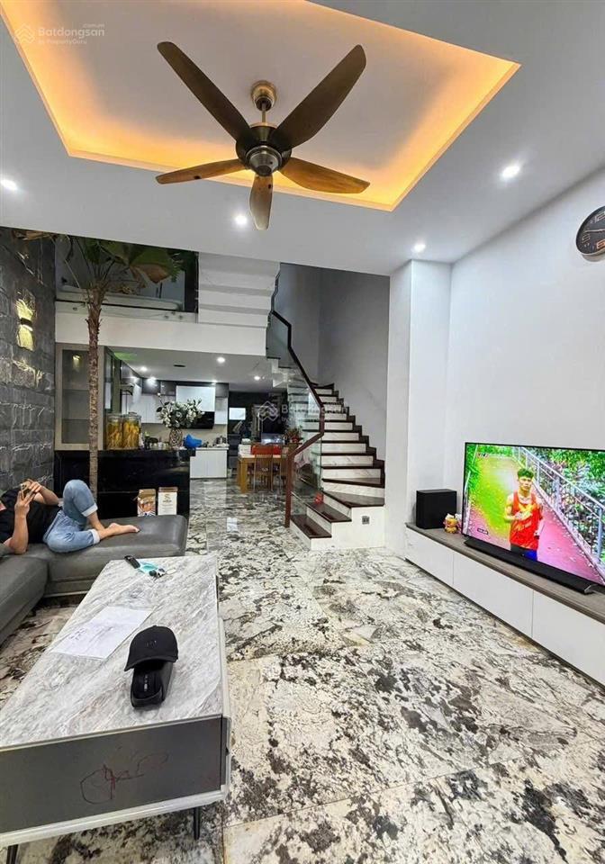 Cần bán nhà 3 tầng mặt tiền đường 5m5 khu an hải bắc  sơn trà