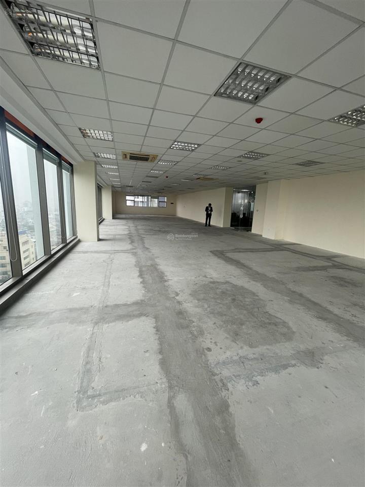 Bql cho thuê tòa nhà văn phòng pv oil tower 148 hoàng quốc việt  dt 200m²  giá 260k/m2/th