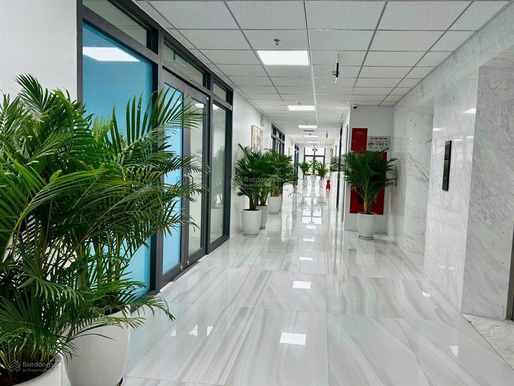 Cho thuê toà nhà văn phòng handi resco lê văn lương, diện tích 150m2 giá thỏa thuận