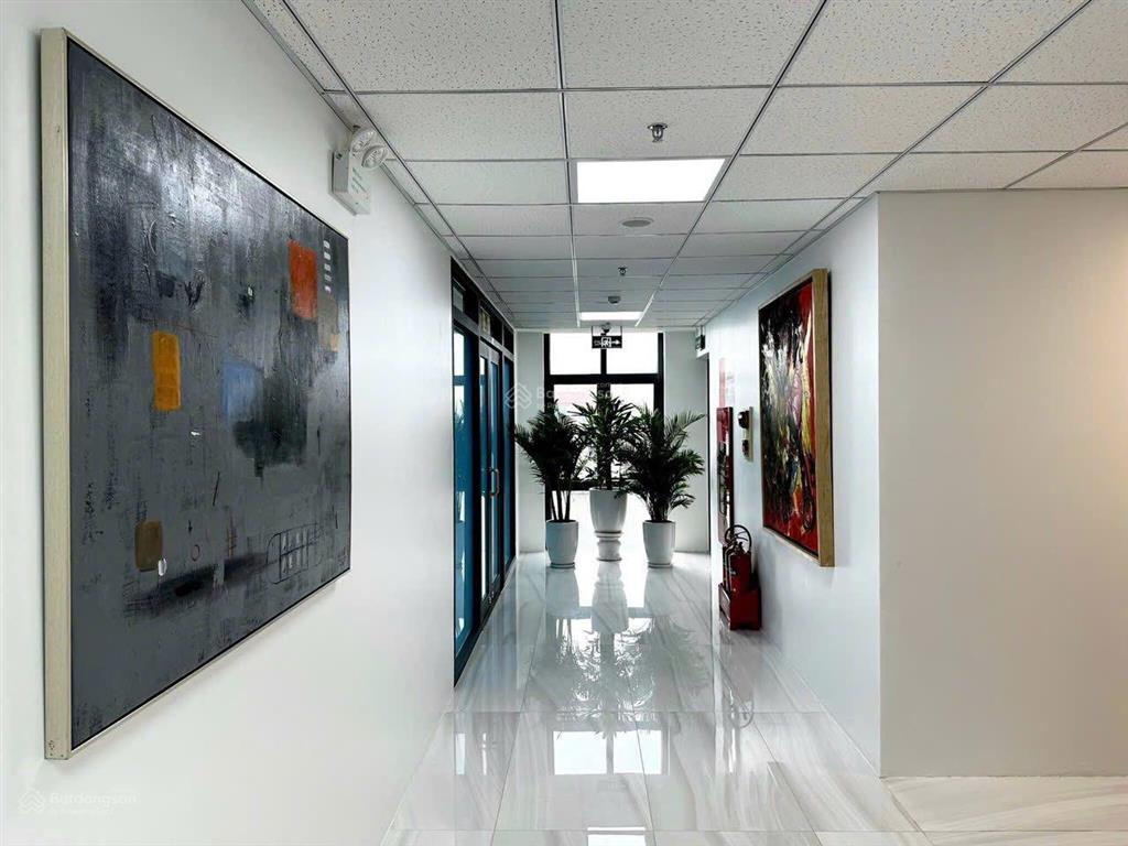 Cho thuê toà nhà văn phòng handi resco lê văn lương, diện tích 150m2 giá thỏa thuận