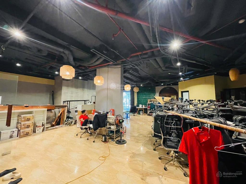 Bql cho thuê văn phòng hạng b, toà web3 tower phố duy tân. diện tích 250m2  giá 300k/m2/th