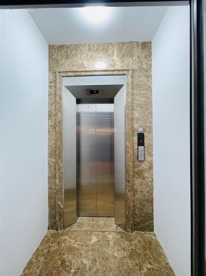 Bql cho thuê văn phòng hạng b, toà web3 tower phố duy tân. diện tích 250m2  giá 300k/m2/th