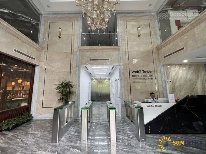 Bql cho thuê văn phòng hạng b, toà web3 tower phố duy tân. diện tích 250m2  giá 300k/m2/th