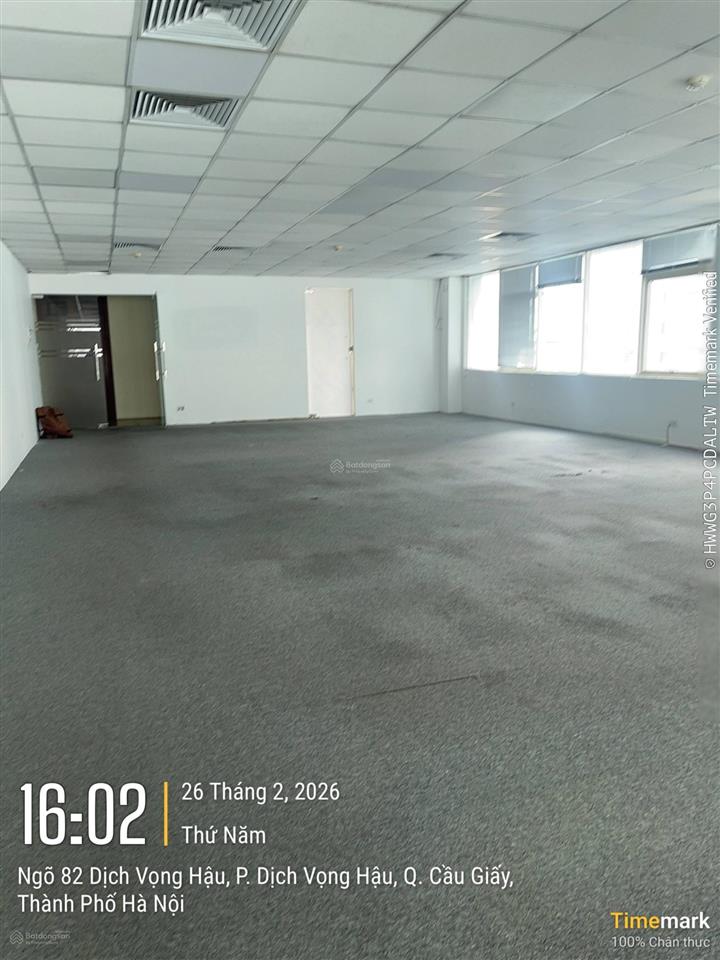 Bql cho thuê tòa văn phòng hoàng ngọc building số 4/82 dịch vọng hậu. dt 130m2giá thuê 260k/m2/th