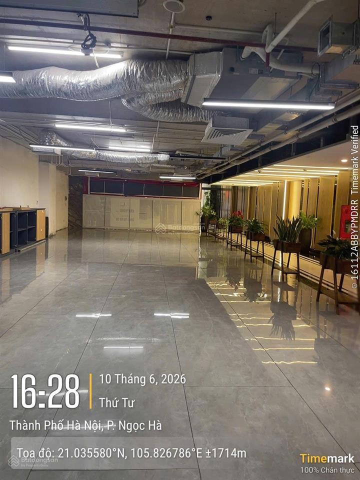 Bql cho thuê văn phòng toà 153 đội cấn. dt 320m2, giá thuê 280 nghìn/m2.  0345 943 ***