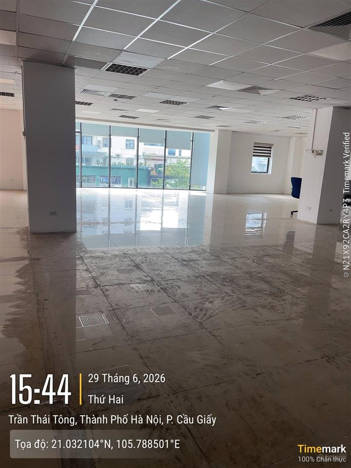Văn phòng 400m² tòa lucky building trần thái tông. giá thuê 320 nghìn/m2/tháng có cắt nhỏ