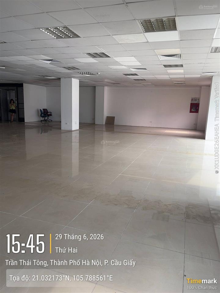Văn phòng 400m² tòa lucky building trần thái tông. giá thuê 320 nghìn/m2/tháng có cắt nhỏ