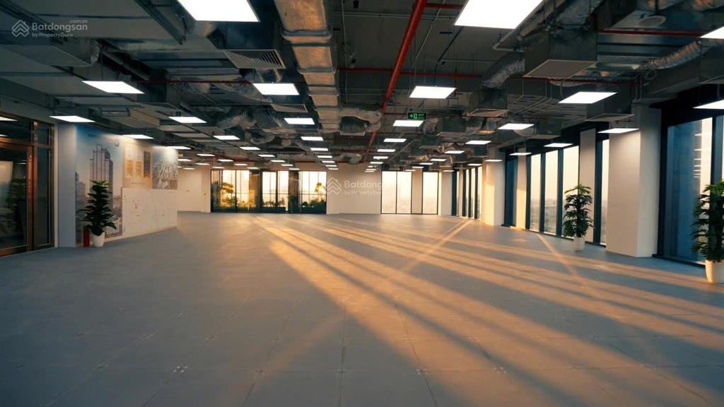 Cho thuê văn phòng tòa oriental square (ngoại giao đoàn). diện tích 950m2 có cắt nhỏ từ 300m2