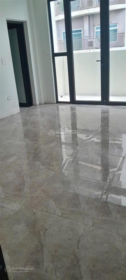 Cho thuê tòa nhà văn phòng mặt đường bưởi. diện tích 100m2, 5 tầng, giá thuê 100tr/tháng