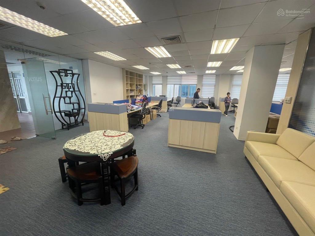Cđt cho thuê văn phòng tại tòa nhà 81a trần quốc toản hk, dt 100m2  giá 350k/m2
