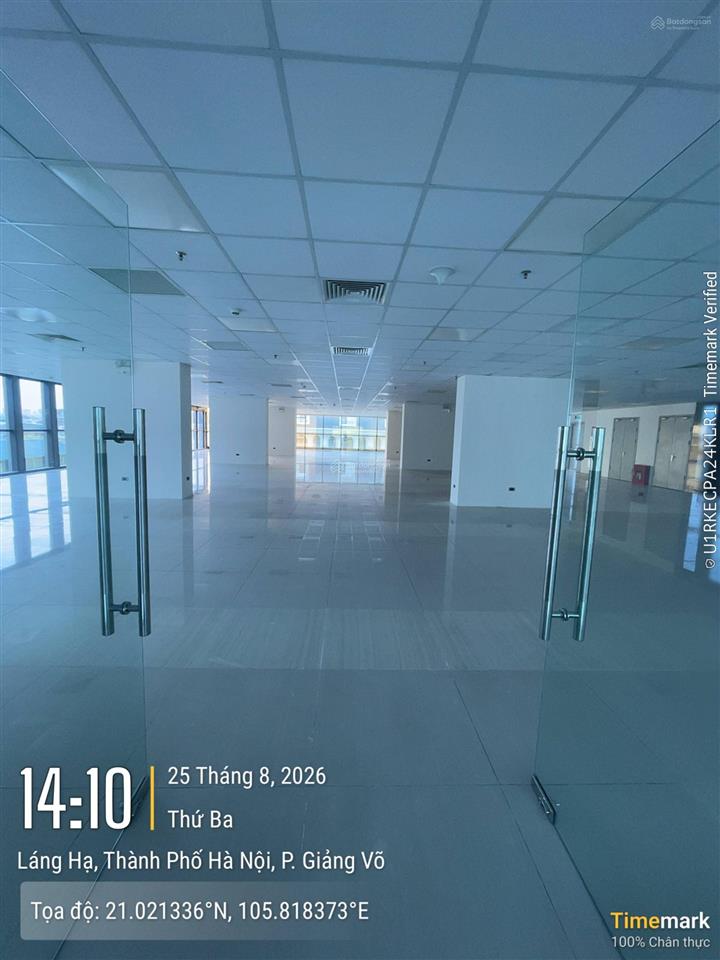 Cho thuê văn phòng hạng a tòa friend's tower số 11 láng hạ. dt 700m2 có cắt từ 100m2. giá thuê 585k