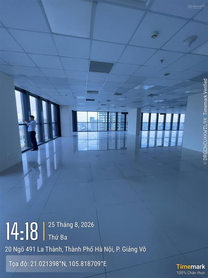 Cho thuê văn phòng hạng a tòa friend's tower số 11 láng hạ. dt 700m2 có cắt từ 100m2. giá thuê 585k