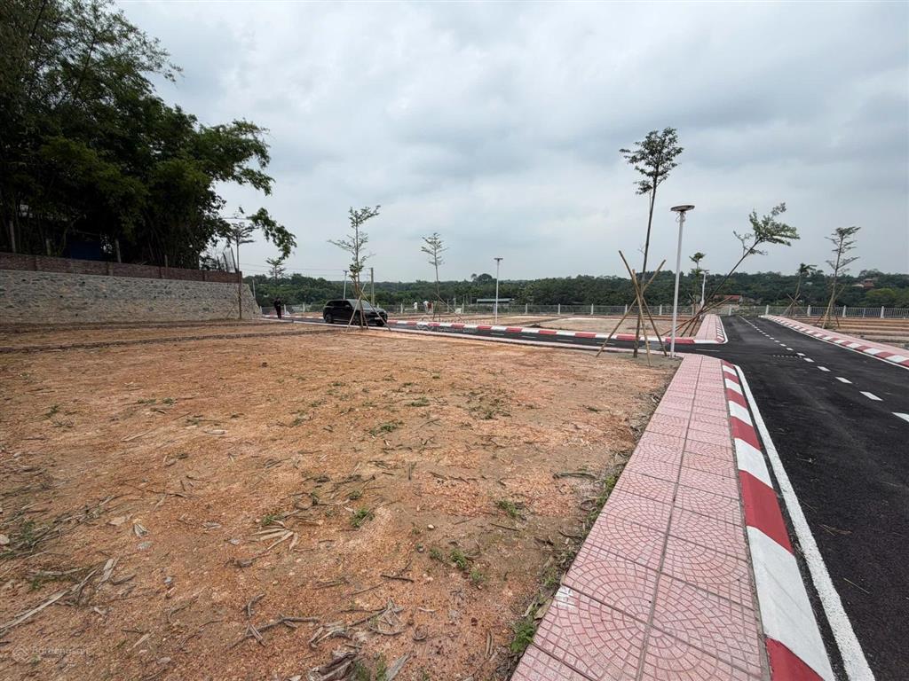 Đất cẩm lĩnh 100m2 full thổ cư, hàng hiếm