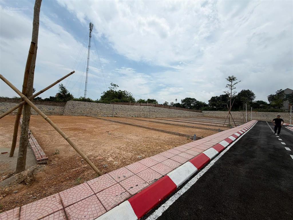 Đất cẩm lĩnh 100m2 full thổ cư, hàng hiếm