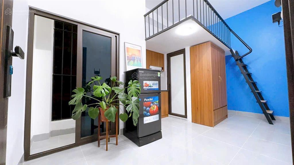 Toà nhà dòng tiền 100m2 hđ thuê 2 tỷ/năm 200m ra đường trường chinh 50m ô tô tránh