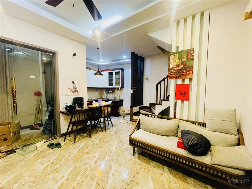 Giá cực hợp lý! nhà đẹp 32m2x5t full nội thất. cách phố 50m, ngõ rộng thoáng phố văn cao, thụy khuê