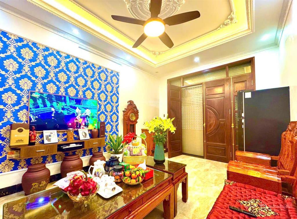 Hiếm! nhà cực đẹp 38m2x3t vuông vắn. cách phố 50m, cạnh lotte, ngõ nông  rộng thoáng phố liễu giai