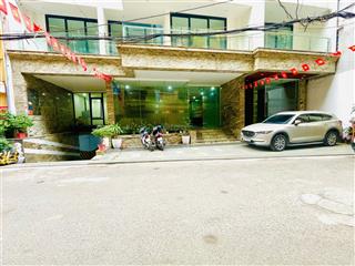 Tòa nhà hạng a  300m2x8t cực đẹp. mặt tiền 16m  có hầm, 2 thang máy cạnh hồ tây phố lạc long quân