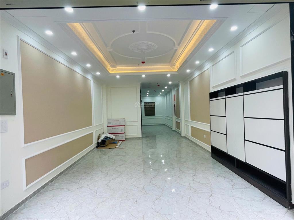 Hiếm! nhà cực đẹp 56m2x8t thang máy. phân lô, ôtô tránh và vào nhà, ngõ thông kinh doanh phố kim mã