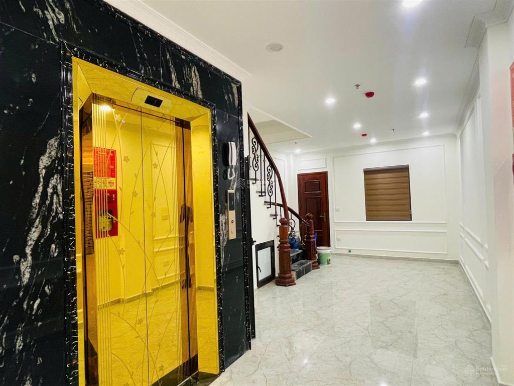 Hiếm! nhà cực đẹp 56m2x8t thang máy. phân lô, ôtô tránh và vào nhà, ngõ thông kinh doanh phố kim mã
