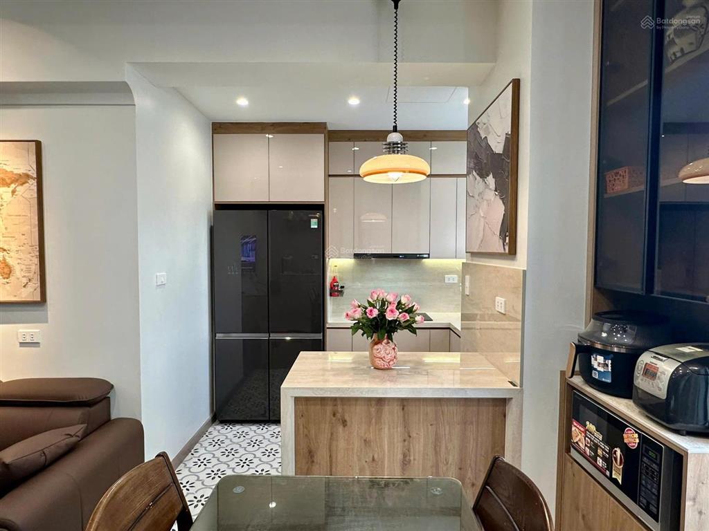 Hạ chào 5 tỷ! tòa apartment đẳng cấp 160m2x8t có hầm. ôtô vào nhà, pccc đạt chuẩn phố nguyễn khang.