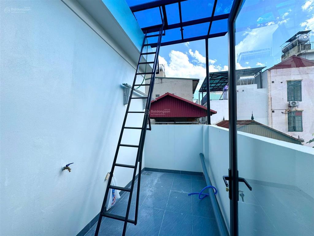 Hiếm! nhà cực đẹp 38m2x7t thang máy. cách phố 50m, vuông vắn  ngõ rộng thoáng phố trần thái tông.