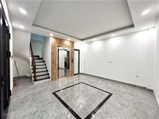Hiếm! nhà cực đẹp 38m2x7t thang máy. cách phố 50m, vuông vắn  ngõ rộng thoáng phố trần thái tông.