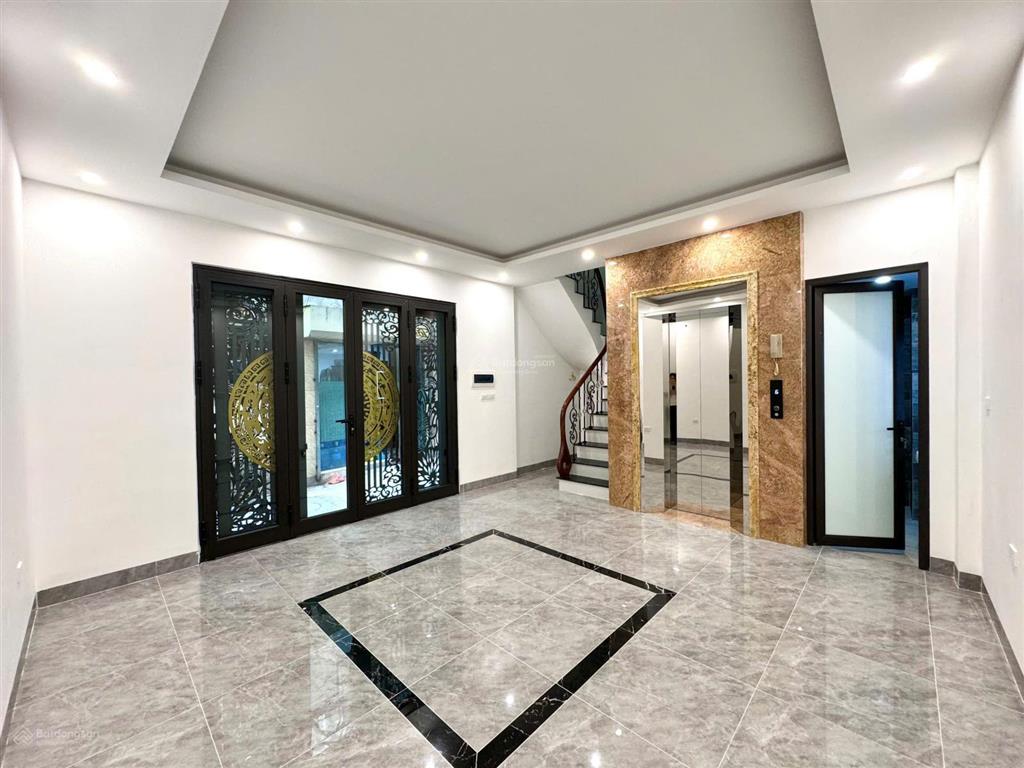 Hiếm! nhà cực đẹp 38m2x7t thang máy. cách mặt phố 40m, vuông vắnngõ rộng thoáng phố trần thái tông