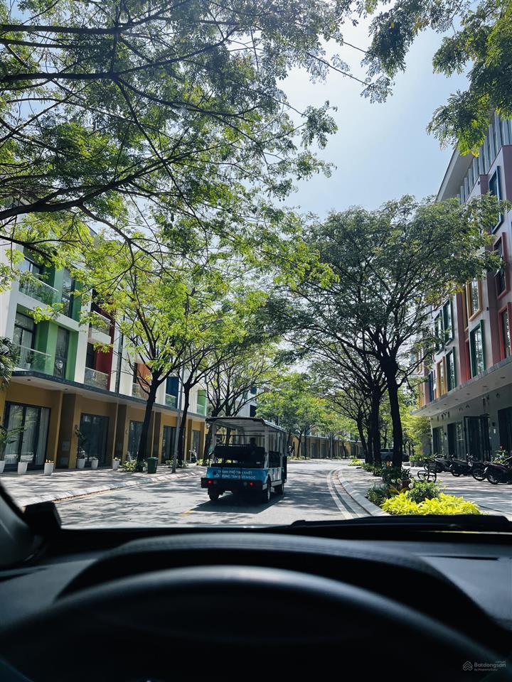 Hàng hiếm tại meyhomes, duy nhất 1 căn 117m2, 4 tầng, sổ sẳn, giá chỉ 7,5 tỷ ( bao sang tên )