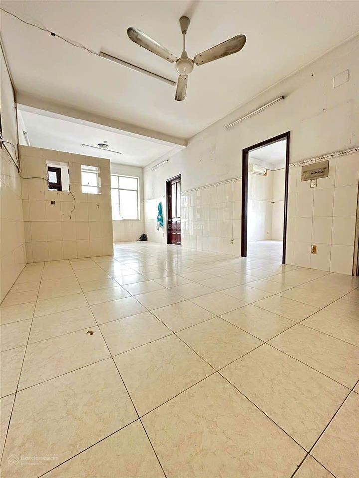 Bán căn hộ nhất lan a&b căn 2pn giá rẻ