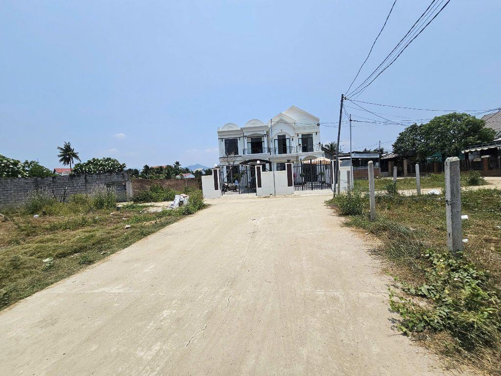 Bán đất Diên Lạc full thổ cư gần Tỉnh Lộ 2 - lô góc 3 mặt tiền đường Tổ 2A rộng 5m