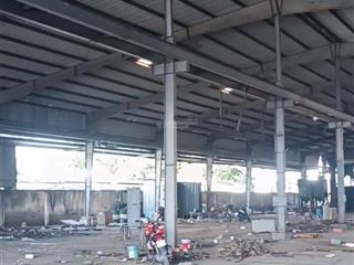 Cho thuê kho, nhà xưởng 5500m2 tại quốc lộ 1a, thị trấn bến lức, 200 triệu/th