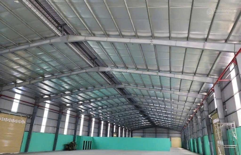 Cho thuê xưởng trong kcn bình chánh dt 4000m giá 220 triệu