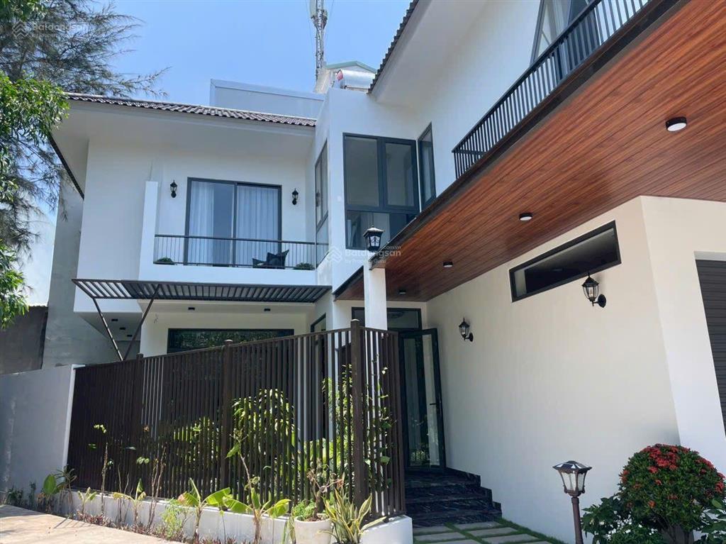 Bán nhà mới đẹp khu đồi nhãn vũng tàu. vị trí góc 2 mặt tiền, diện tích 120m2. giá bán 8.9 tỷ