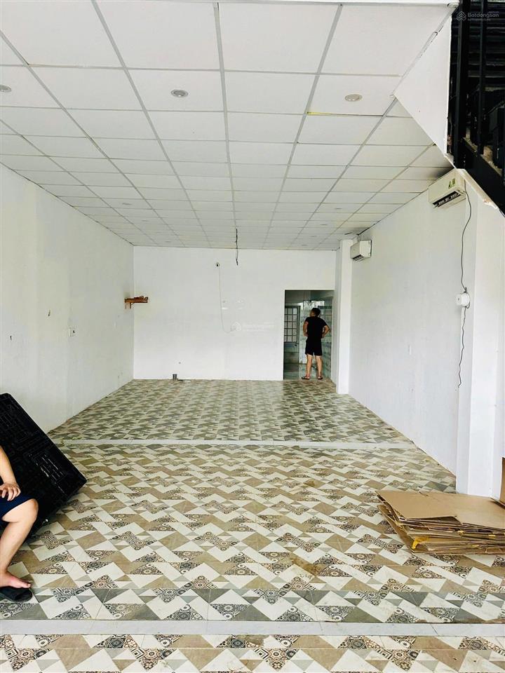 Cho thuê nhà 2 tầng mặt tiền bắc sơn kinh doanh, văn phòng thuận lợi