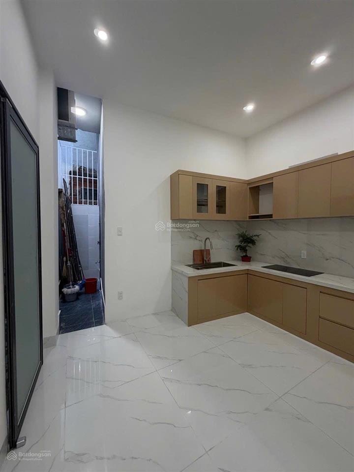 Cho thuê nhà 3 tầng đường hoàng diệu kinh doanh sầm uất 35 triệu/tháng