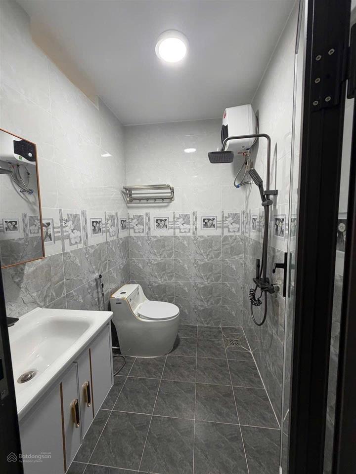 Cho thuê nhà 3 tầng đường hoàng diệu kinh doanh sầm uất 35 triệu/tháng