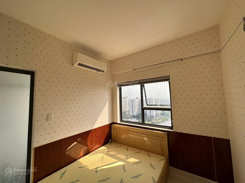 Chính chủ cho thuê thủ thiêm garden 2pn, tầng 17, có ban công full nội thất, 8tr.  0931 166 ***