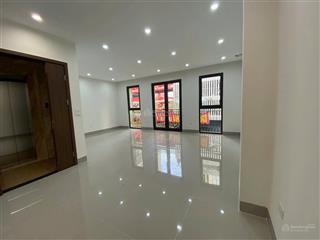 Cho thuê sàn văn phòng tại liền kề terra an hưng rộng 75m2 giá 8tr ngăn 2 phòng 2 vệ sinh thang máy