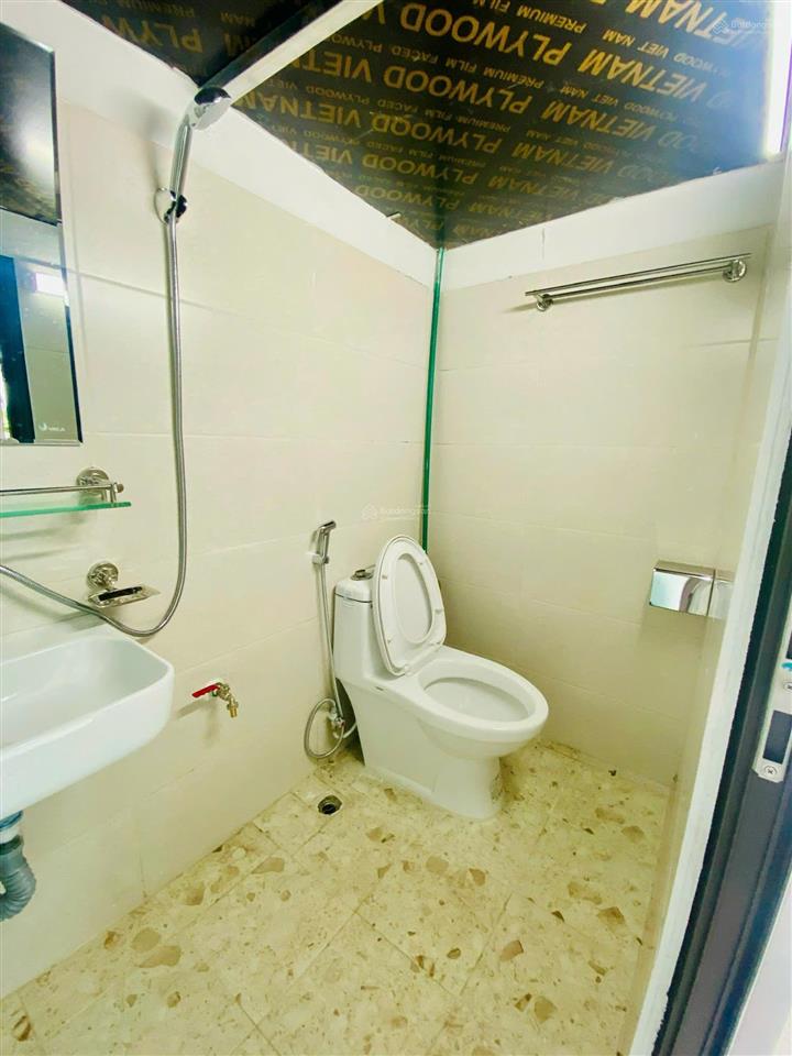 Cho thuê phòng trọ khoảng 30m2 giá từ 4tr/tháng tại gleximco lê trọng tấn, có ban công, đủ đồ