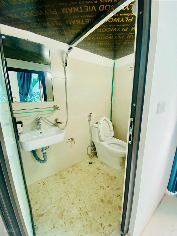 Cho thuê phòng trọ khoảng 30m2 giá từ 4tr/tháng tại gleximco lê trọng tấn, có ban công, đủ đồ