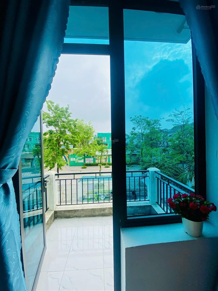 Cho thuê phòng trọ khoảng 30m2 giá từ 4tr/tháng tại gleximco lê trọng tấn, có ban công, đủ đồ